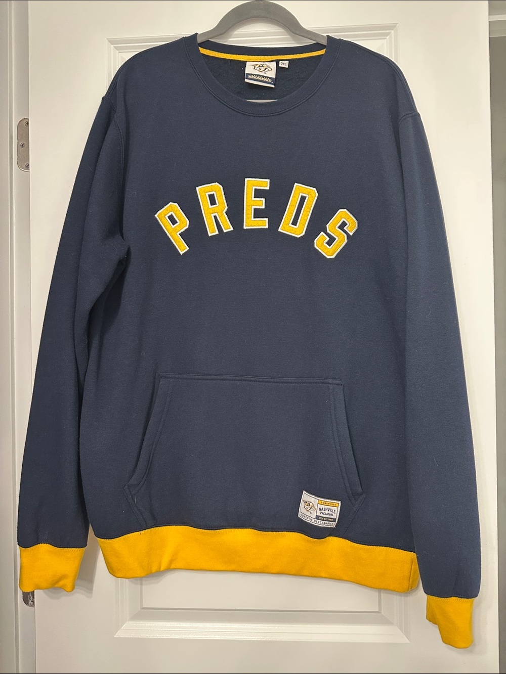 Nashville Predators Crewneck Varisty Sweatshirt